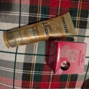 Pantene Miracle Rescue Conditioner and Scalp Massager Set